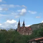 La Plaza De Cangas At Lejlighed Onís
