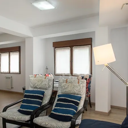 La Plaza De Cangas Turistico Apartamento Onís