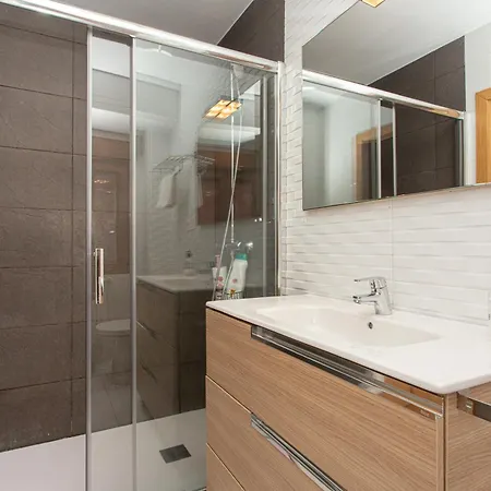 La Plaza De Cangas Turistico *