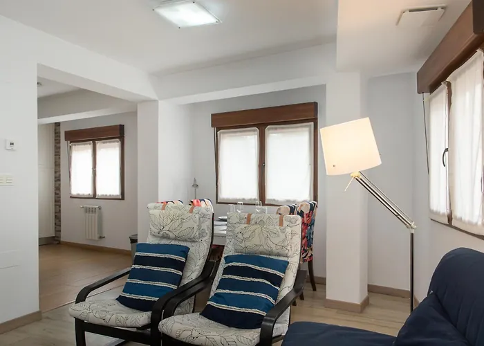 La Plaza De Cangas At 公寓 Onís